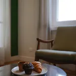 Boutique Residence-Lemon Spaces Downtown